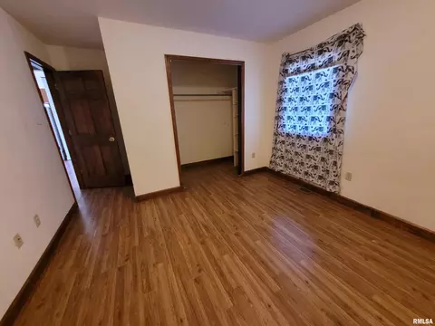 1075 E Cortland Rd, Avon, IL 61415 photo 13