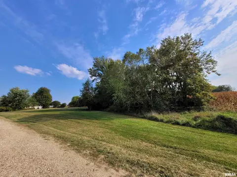 1075 E Cortland Rd, Avon, IL 61415 photo 26