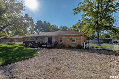 209 E Sheridan St, Manito, IL 61546 photo 46