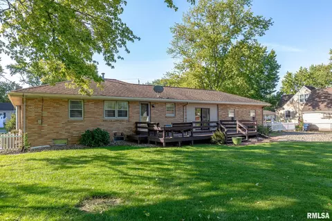 209 E Sheridan St, Manito, IL 61546 photo 45