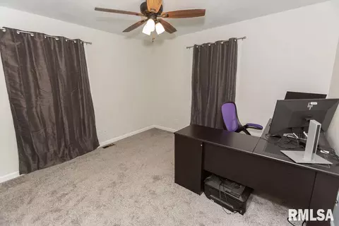 1004 S Main St, Eureka, IL 61530 photo 12