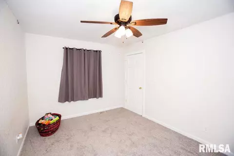 1004 S Main St, Eureka, IL 61530 photo 15