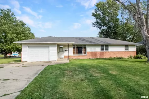 4314 N Nelson Dr, Peoria, IL 61614