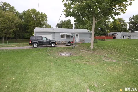 211 Duever Ln, East Peoria, IL 61611