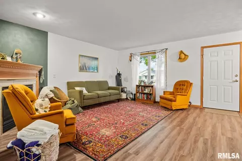 121 Easy St, Washington, IL 61571 photo 7