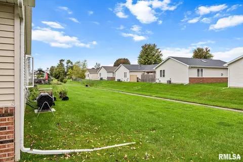 121 Easy St, Washington, IL 61571 photo 24
