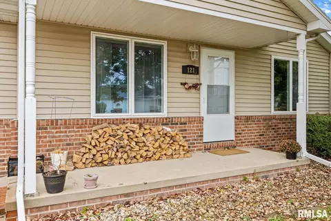 121 Easy St, Washington, IL 61571 photo 4