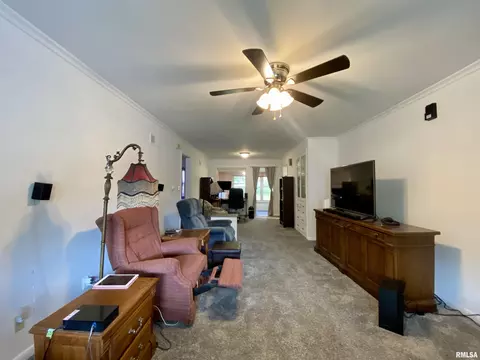 711 E Willcox Ave, Peoria, IL 61603 photo 2