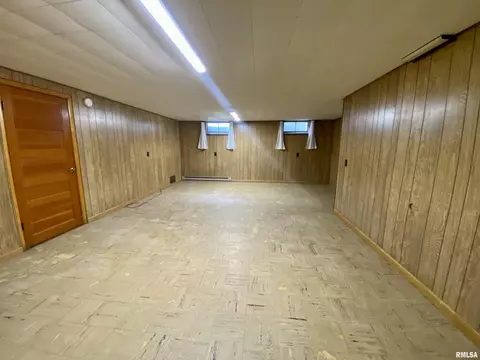 711 E Willcox Ave, Peoria, IL 61603 photo 14