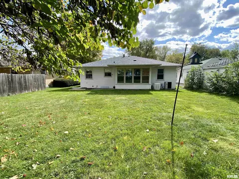 711 E Willcox Ave, Peoria, IL 61603 photo 20