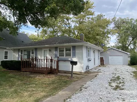 1010 E Ash St, Macomb, IL 61455 photo 3