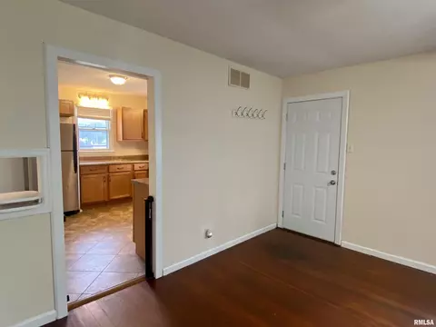1010 E Ash St, Macomb, IL 61455 photo 6