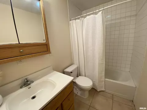 1010 E Ash St, Macomb, IL 61455 photo 14