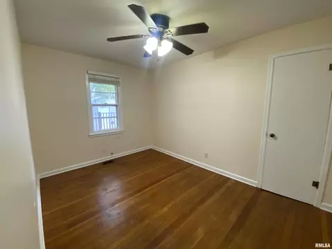 1010 E Ash St, Macomb, IL 61455 photo 12