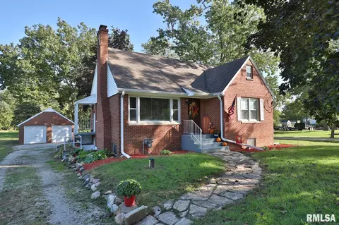 16032 N 2nd St, Chillicothe, IL 61523
