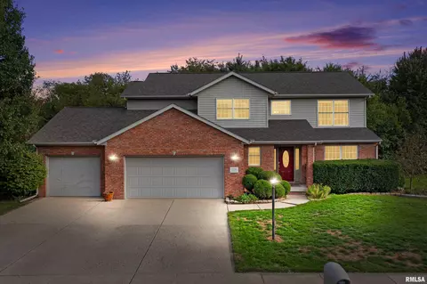 2208 W Brooklyn Pl, Dunlap, IL 61525 photo 2