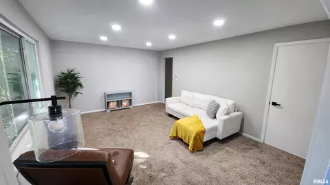 Living - 2108 E Cornell St, Peoria, IL 61614 photo 1 of 2