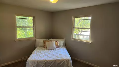 Bedroom - 2108 E Cornell St, Peoria, IL 61614 photo 4 of 8