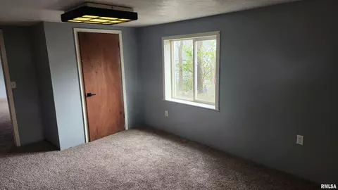 Bedroom - 2108 E Cornell St, Peoria, IL 61614 photo 7 of 8