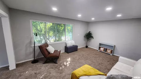 Living - 2108 E Cornell St, Peoria, IL 61614 photo 2 of 2
