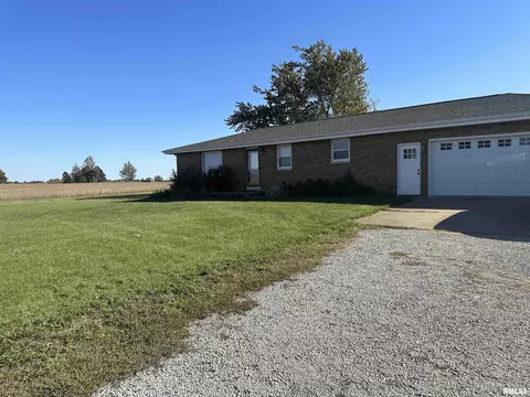1177 County Road 250 N, Deer Creek, IL 61733