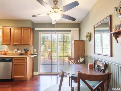 801 Eldridge St, Washington, IL 61571 photo 16