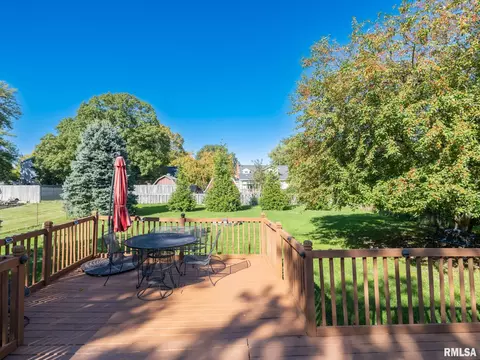 801 Eldridge St, Washington, IL 61571 photo 4