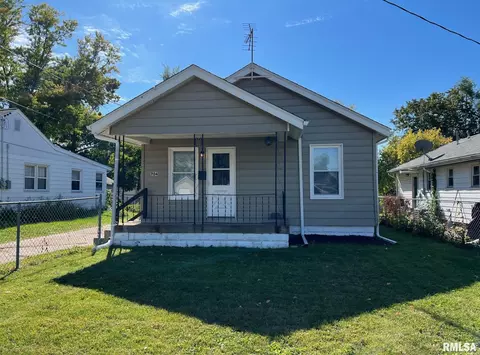 704 E Sciota Ave, Peoria Heights, IL 61616