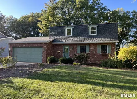 1713 W Teton Dr, Peoria, IL 61614