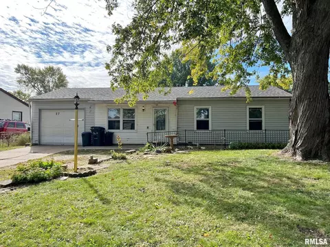 27 Hialeah Dr, Bartonville, IL 61607