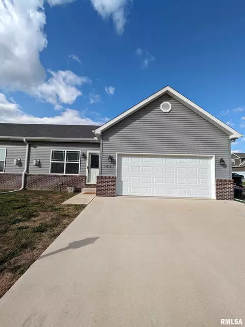 1461 Eagle Ave, Washington, IL 61571 photo 3