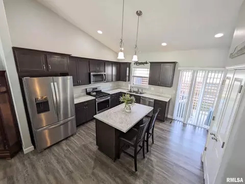 1461 Eagle Ave, Washington, IL 61571 photo 13