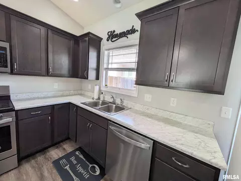 1461 Eagle Ave, Washington, IL 61571 photo 16
