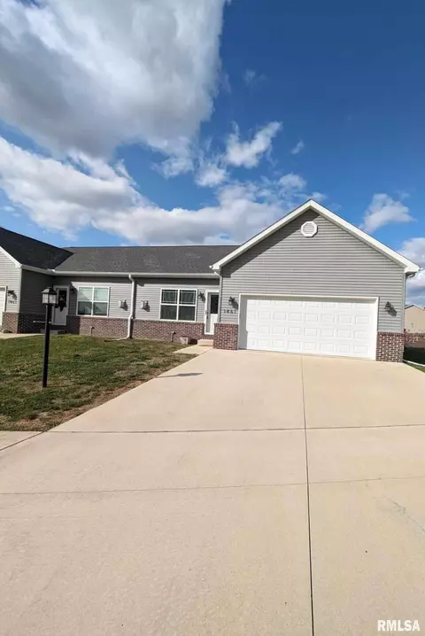 1461 Eagle Ave, Washington, IL 61571