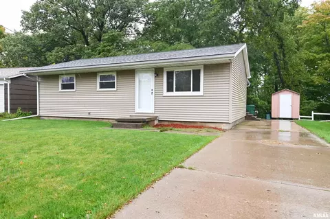 109 Gem St, East Peoria, IL 61611