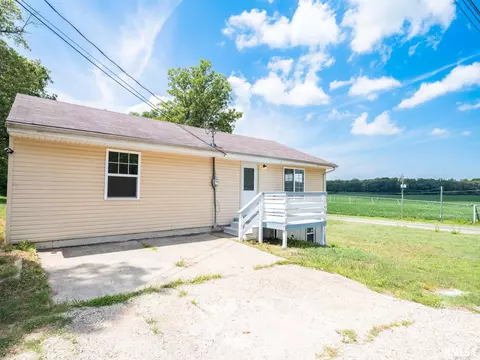 21785 County Road 2300 N, Havana, IL 62644