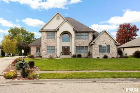 311 Stonecrop Rd, Morton, IL 61550