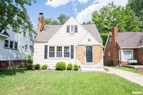 3302 N Sheridan Rd, Peoria, IL 61604