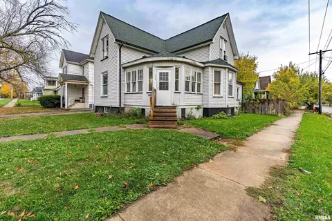 368 N 3rd Ave, Canton, IL 61520 photo 1