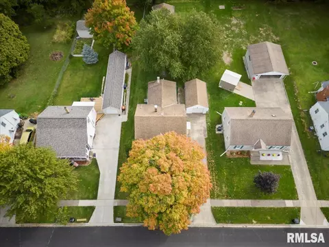 309 Redbud Dr, Washington, IL 61571 photo 37