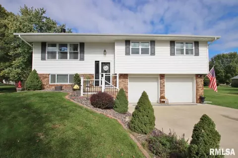 7803 W Hideaway Ct, Mapleton, IL 61547