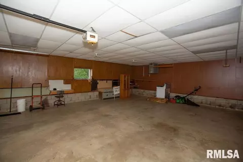 709 S Main St, Eureka, IL 61530 photo 49