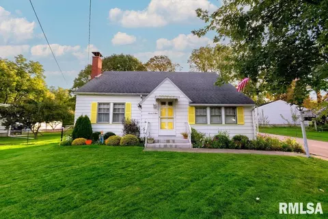 709 S Main St, Eureka, IL 61530 photo 19