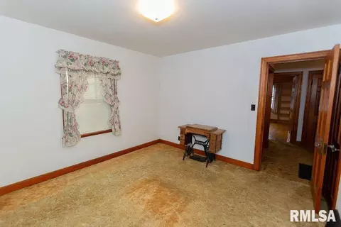 709 S Main St, Eureka, IL 61530 photo 36