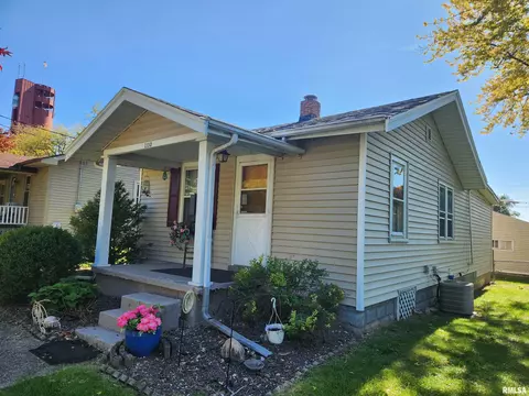 1130 Euclid Ave, Peoria Heights, IL 61616