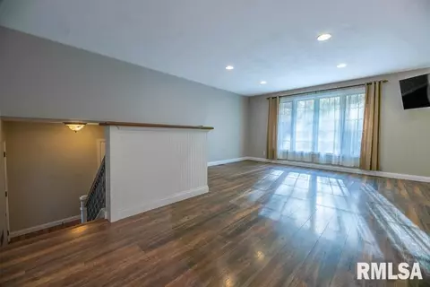 5019 S Whittingham Cv, Mapleton, IL 61547 photo 7