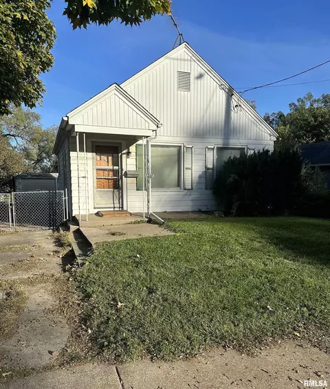 1318 S Easton Ave, Peoria, IL 61605