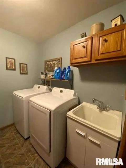 Other - 1751 E Walnut St, Canton, IL 61520 photo 7 of 12