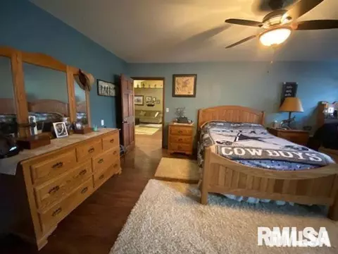 Bedroom - 1751 E Walnut St, Canton, IL 61520 photo 1 of 7