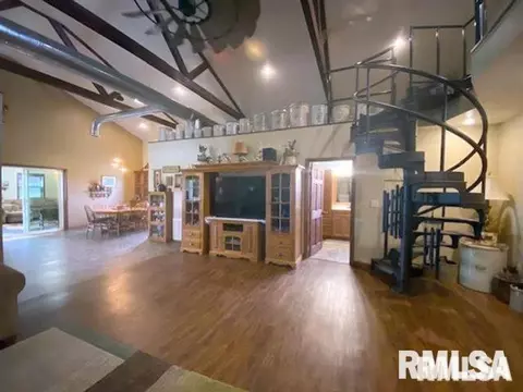 Other - 1751 E Walnut St, Canton, IL 61520 photo 3 of 12
